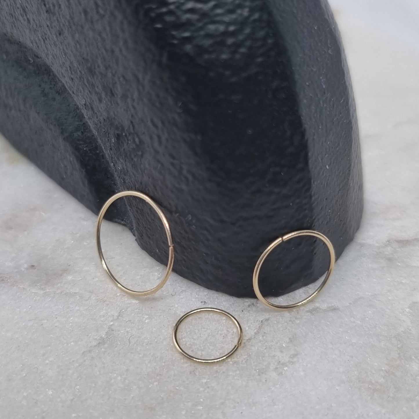 Continuous Nose Piercing ring ( Gold )