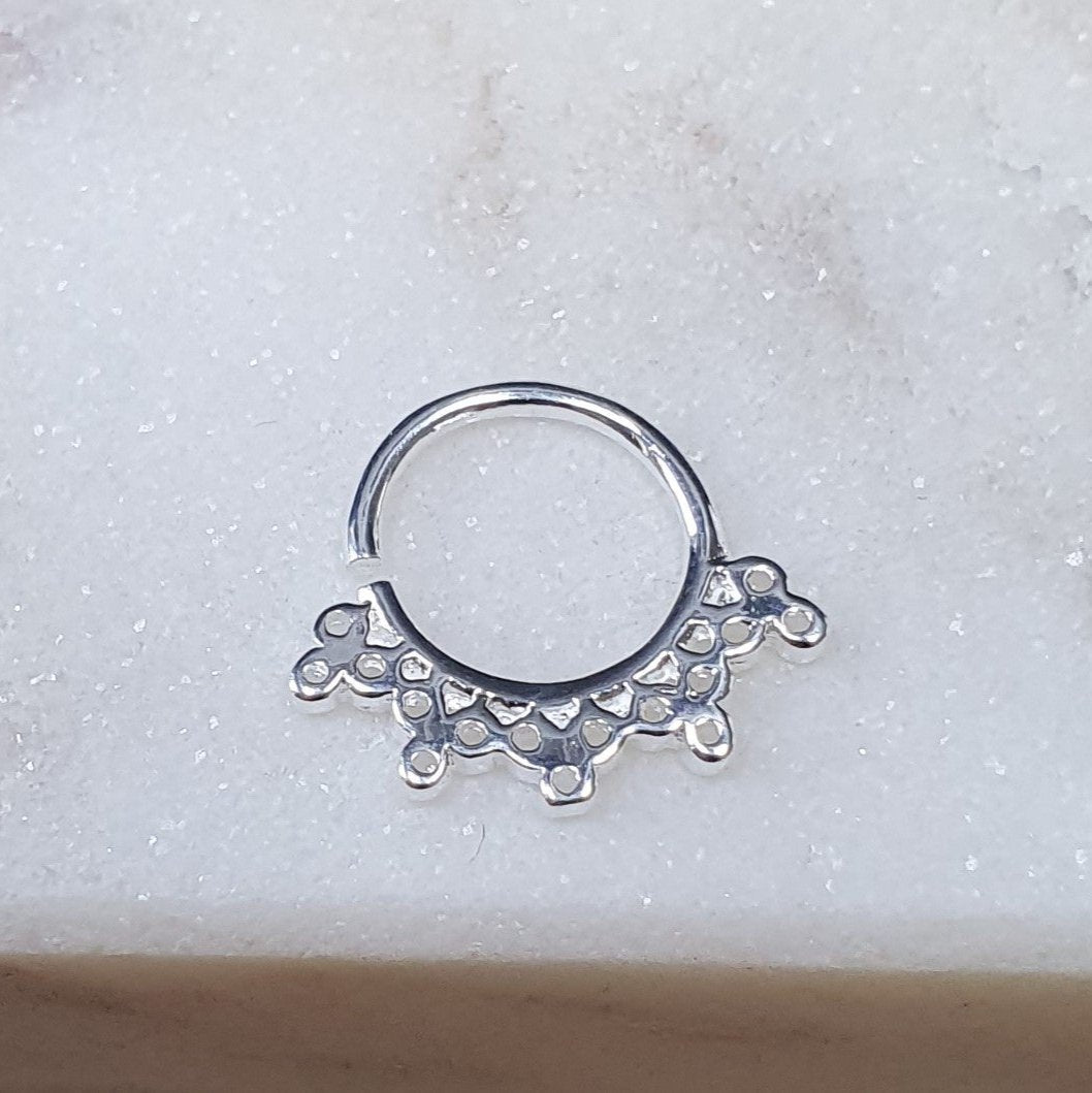 Continuous ring with antique design ( sterling silver )