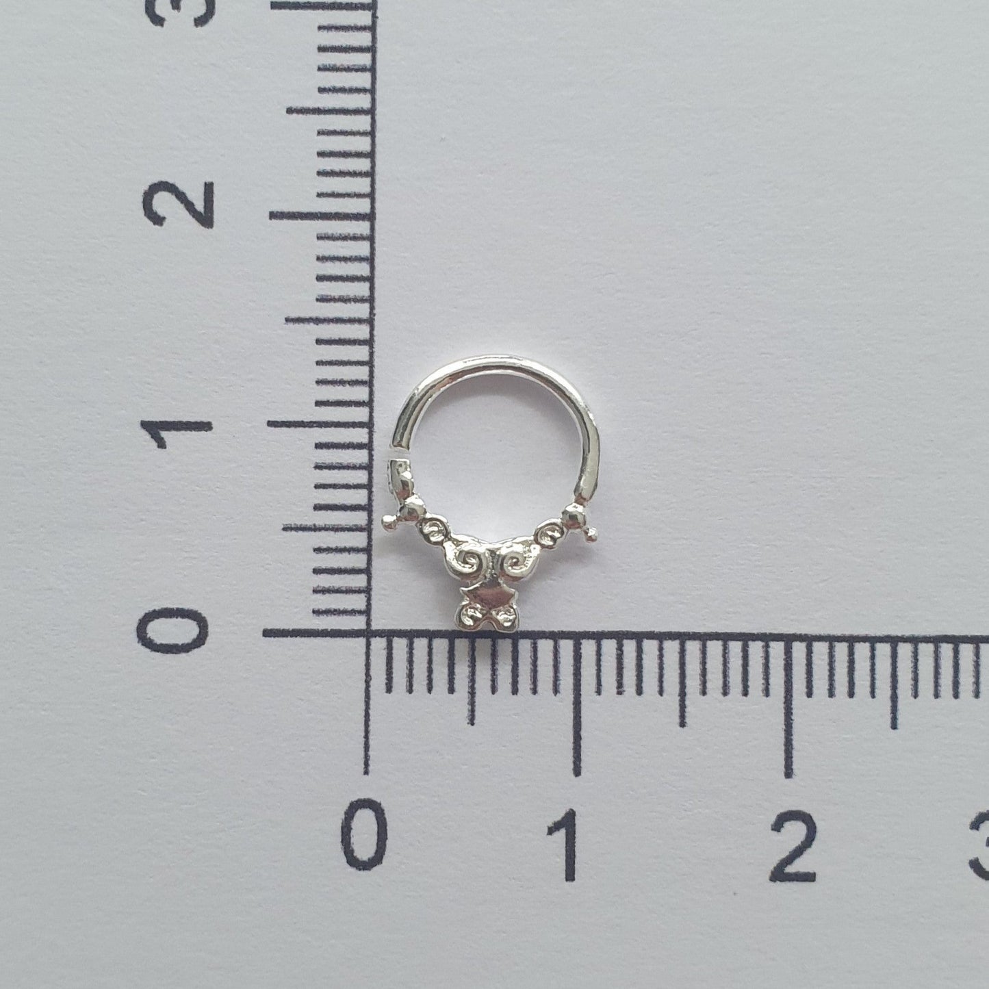 Continuous ring with antique design ( sterling silver )