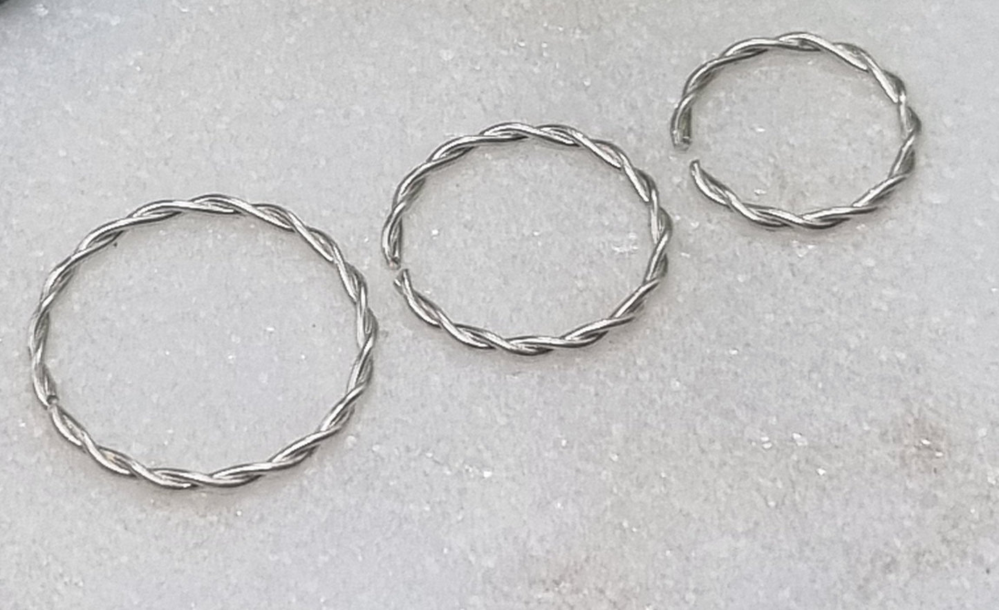 Continuous ring Seamless Ring Twisted Wire ( sterling silver )