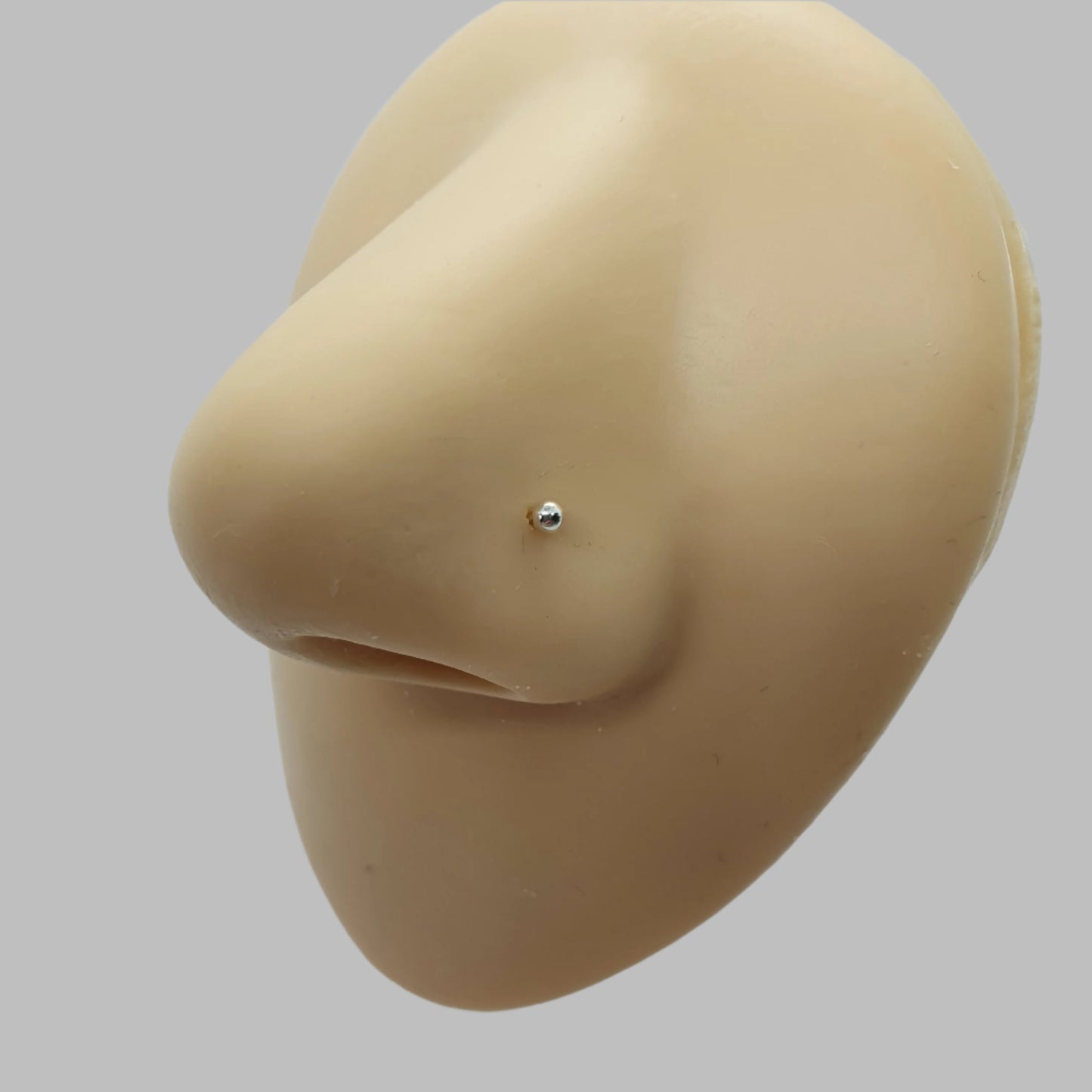 L-shaped nose stud with 2 mm ball top ( sterling silver )