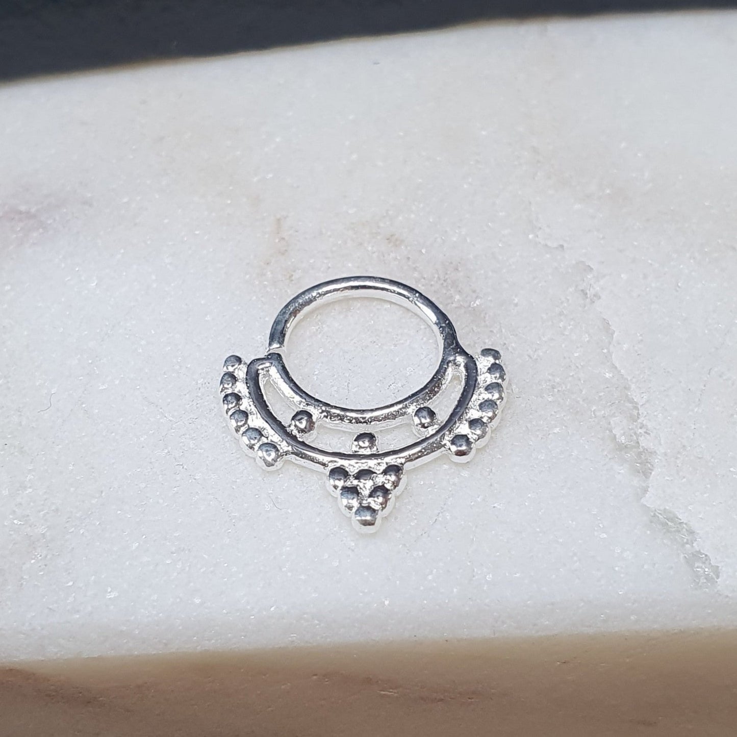 Continuous ring with antique design ( sterling silver )