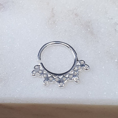 Continuous ring with antique design ( sterling silver )