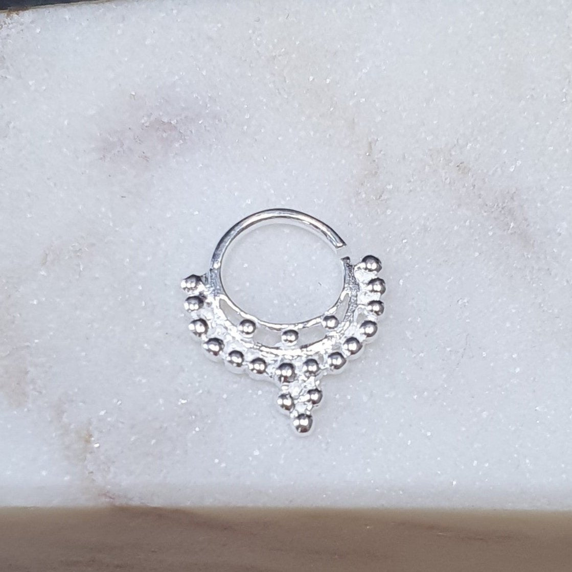 Continuous ring with antique design ( sterling silver )