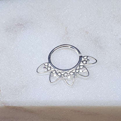 Continuous ring with antique design ( sterling silver )