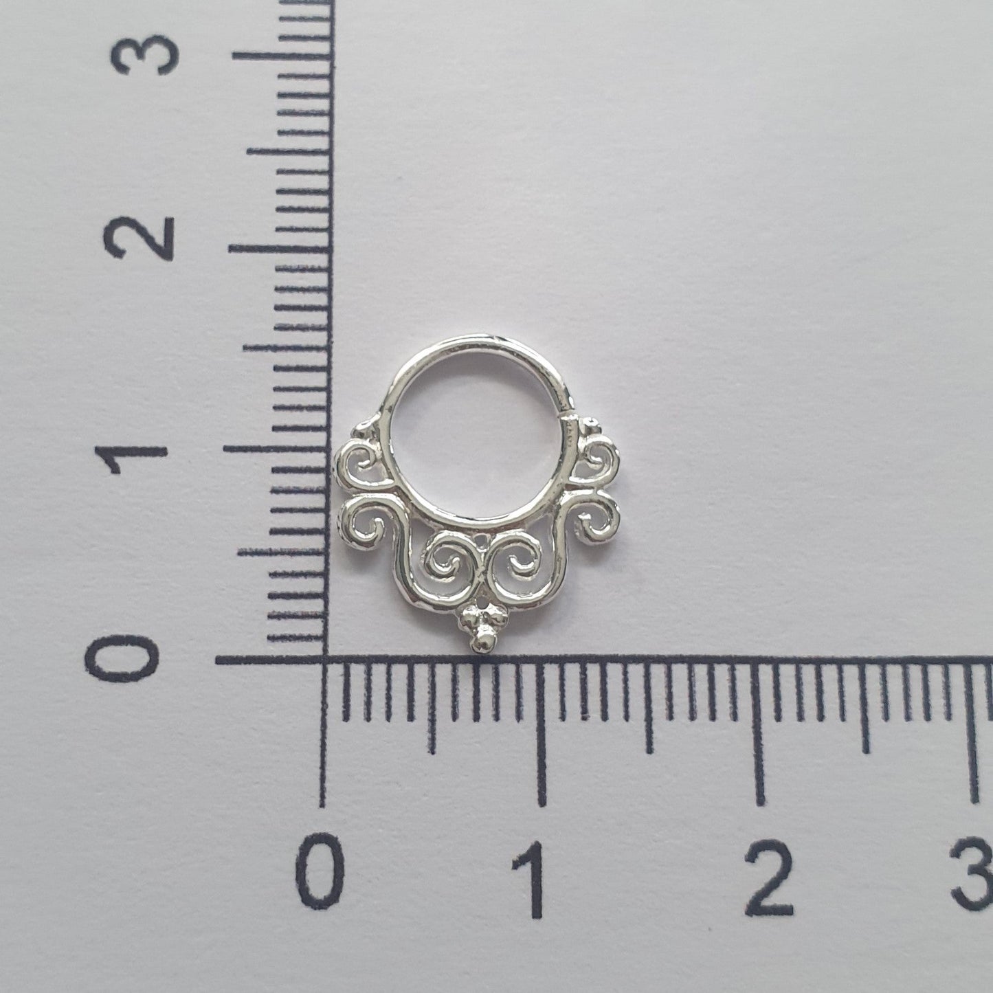 Continuous ring with antique design ( sterling silver )