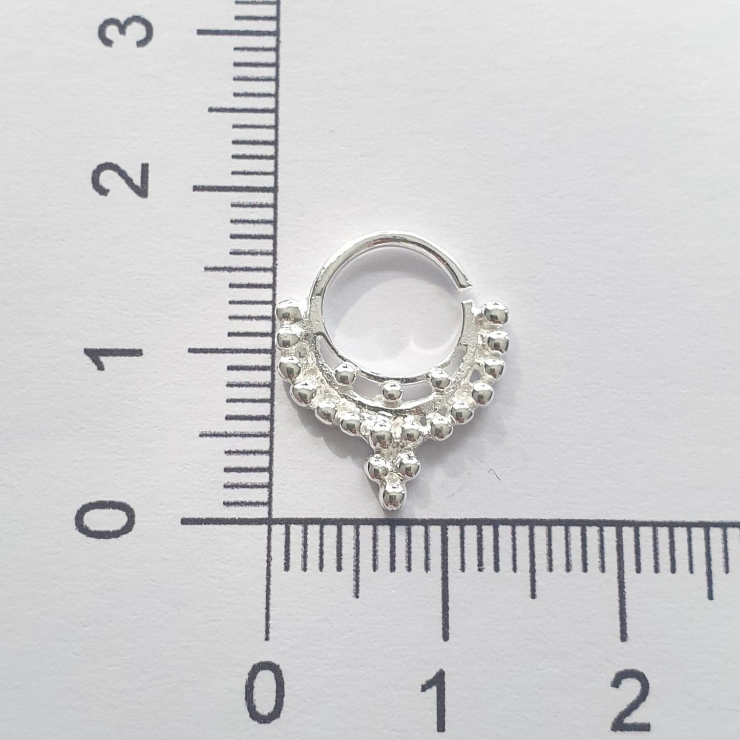 Continuous ring with antique design ( sterling silver )