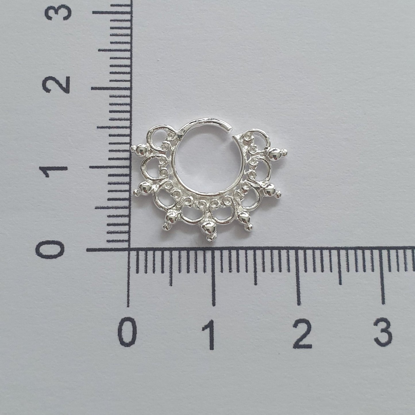 Continuous ring with antique design ( sterling silver )
