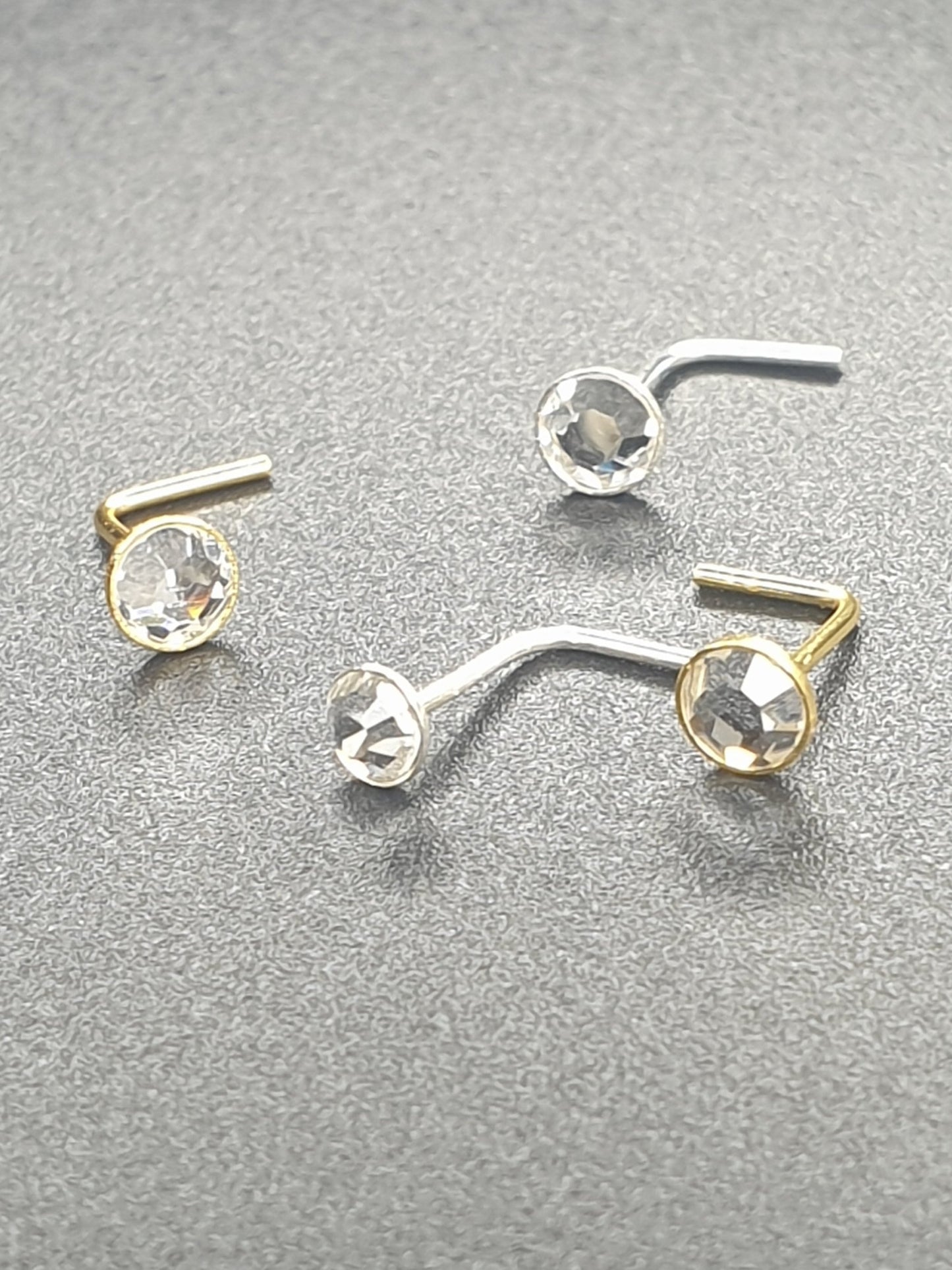 L-shaped nose stud with 3 mm clear crystal top ( sterling silver )