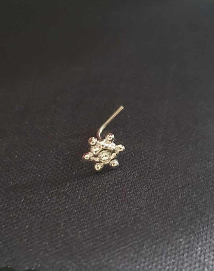 L-shaped nose stud with star design top ( sterling silver )
