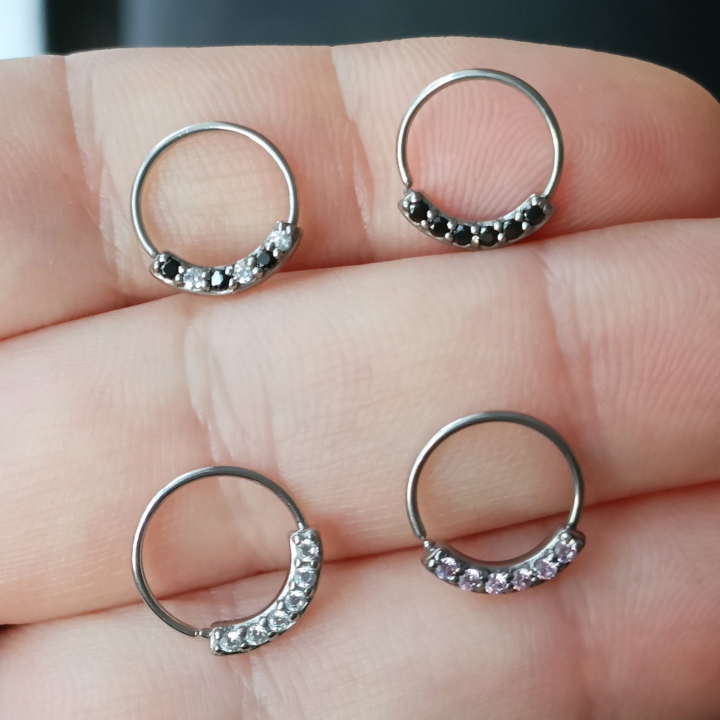 Continuous Seamless Ring with 6 CZ stones ( surgical steel )