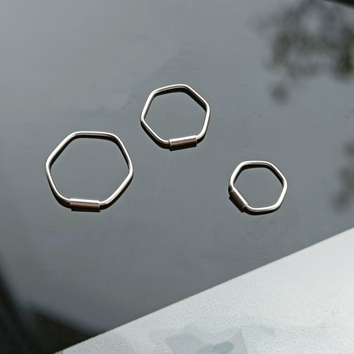 Continuous Piercing ring hexagon bar closure ( sterling silver )