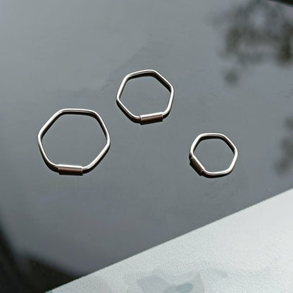 Continuous Piercing ring hexagon bar closure ( sterling silver )