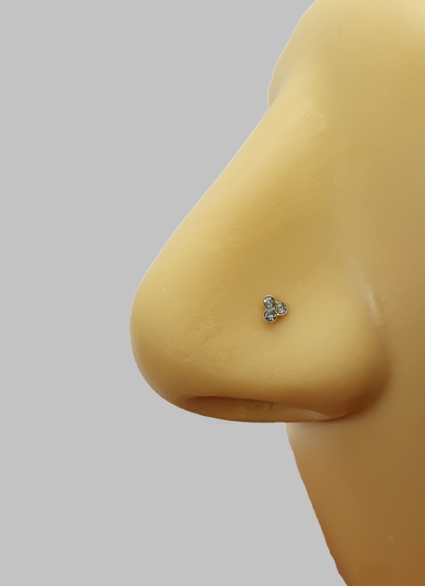 Straight nose stud with 3 round clear crystals top ( sterling silver )