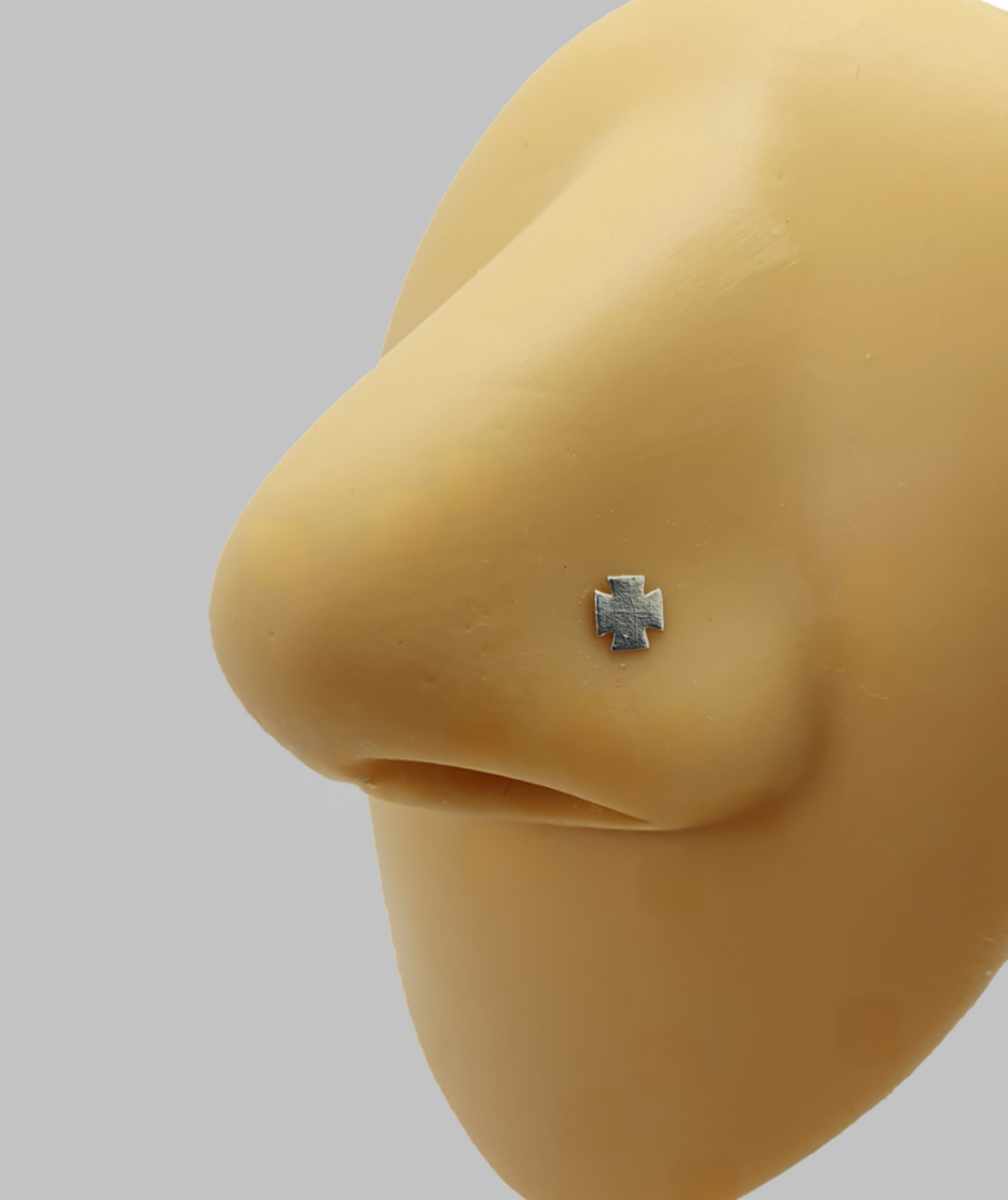 Straight nose stud with cross shaped top ( sterling silver )